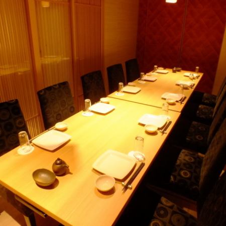 [Private room for 10 people] Completely equipped with a complete private room that can be used for various scenes ♪ We also accept surprise arrangements such as whole cakes and bouquets for celebrations such as birthdays and anniversaries.Please feel free to contact us if you have any requests.