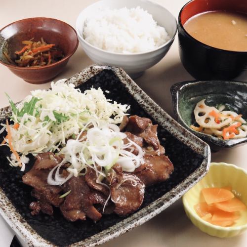 There are 8 types of lunch set menus♪