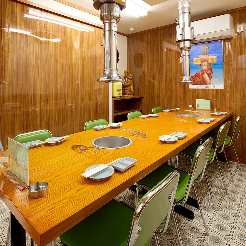 We have a private room available that can accommodate up to 8 people.