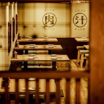 使い勝手抜群!サクッとハイボール99円を一杯飲むのにも最適なオープン席!居心地良いかっこいい空間☆