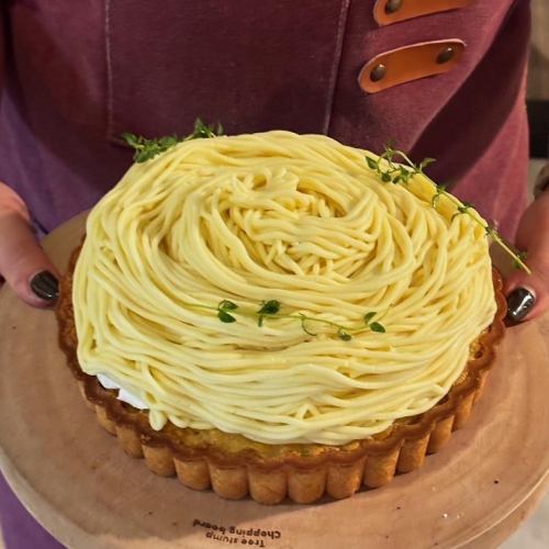 毎日変わる自家製スイーツはショーケースをチェック!
