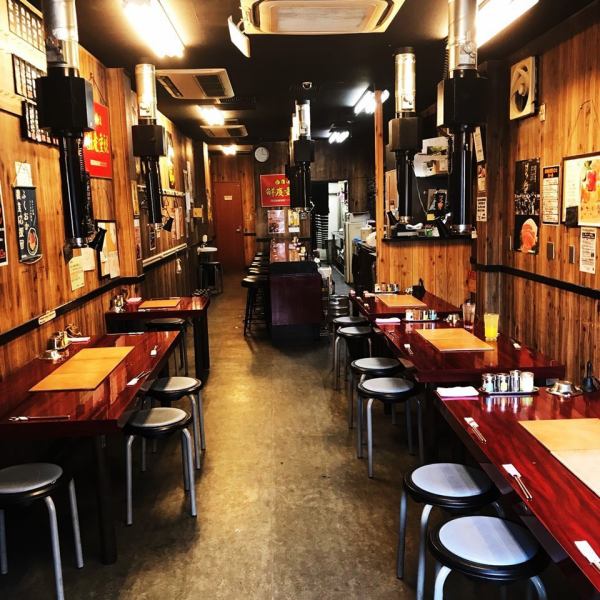 西鉄二日市駅を出て徒歩1分！気兼ねなくお食事ができる大衆焼肉の雰囲気が好評です♪