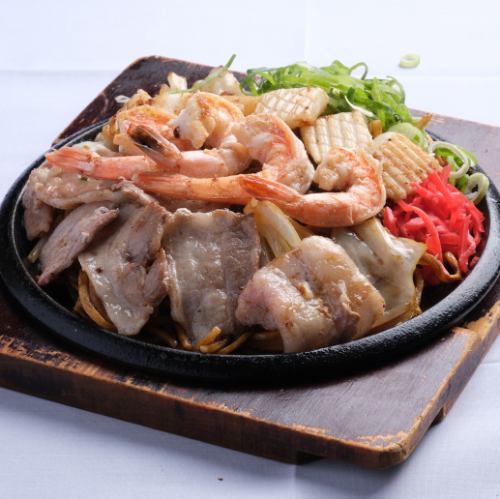 茶美豚ミックス焼きそば