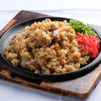 茶美豚焼きめし