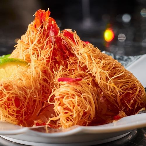 Fried shrimp with kadaif