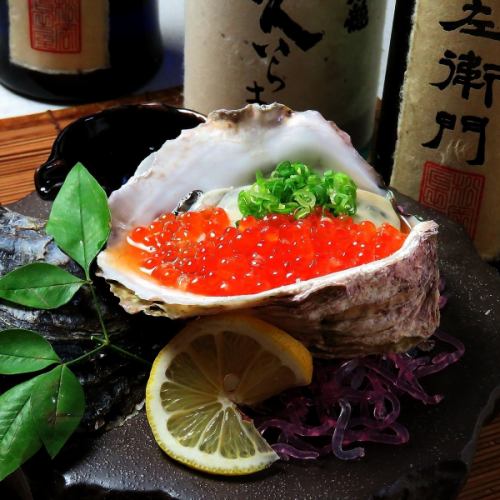 1 piece of raw oyster salmon roe