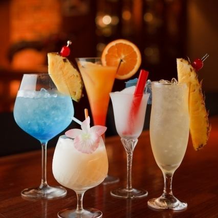 All-you-can-drink is 100 kinds of cocktails ◎