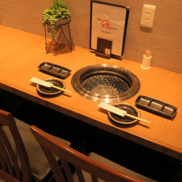 [There are 4 counter seats ◎] One person is welcome! The counter seats are perfect for dates and meals with good friends.Stop by on the way home from work and enjoy yakiniku, and it is also recommended for yakiniku dates ◎ 1 drink or 1 dessert service with birthday benefits