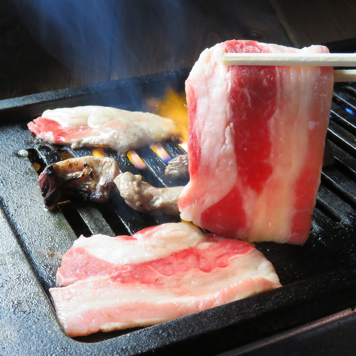 We offer safe and secure Yakiniku using mainly ingredients from Hokkaido!
