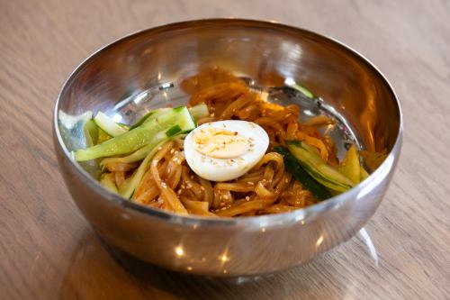 ジャージャー麺