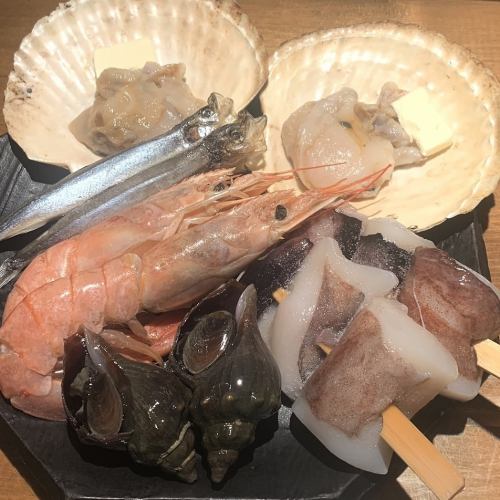 お得で大満足!! 海鮮盛り合わせが2380円