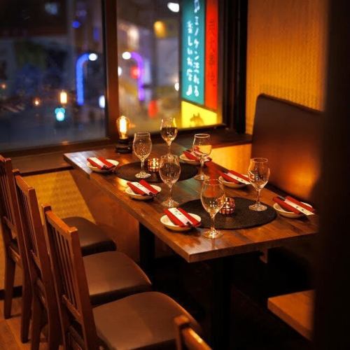 <p>★【プライベート個室】程よくプライベート感の保たれたカーテン個室としてご利用いただけます♪デートや記念日にも人気☆女子会や合コンにも人気です!歓送迎会、記念日、誕生日等にオススメです!記念日ケーキとの併用もOK!2名様から最大80名までご相談頂けます☆【新宿/居酒屋/個室/飲み放題/宴会/大人数/和食/飲み会】</p>