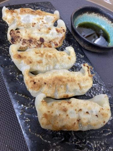 あぐー豚の焼き餃子