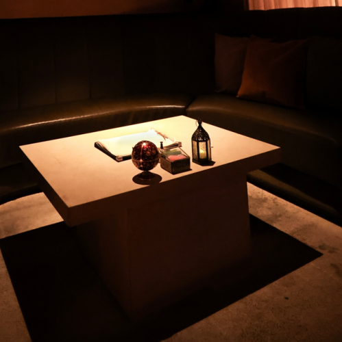 PRIVATE ROOM
