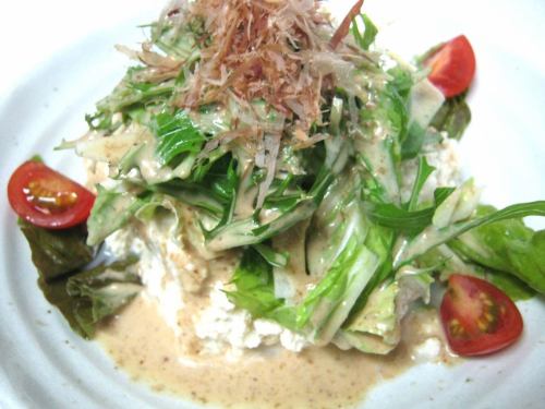 Tofu salad with sesame
