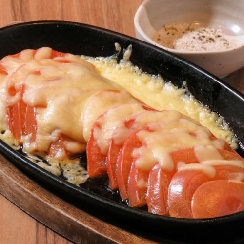 신선한 토마토 토로리 치즈 구이