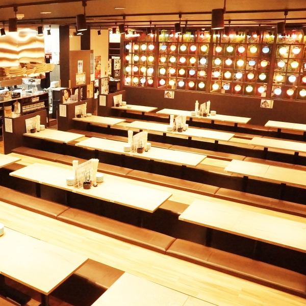 The digging seats that can handle sudden banquets can be used extensively! Up to 120 people, including 10, 20, 30 people, are OK.