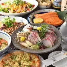 【高级套餐B】共7道菜,含2.5杯饮品,7150日元(含税)♪ 尽享日本黑毛和牛西冷牛排的美味