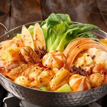 期間限定！【3時間飲み放題付】選べる麻辣湯（マーラータン）鍋×刀削麺など全7品5880円⇒5000円