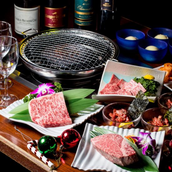 Enjoy the finest Kobe beef in a calm private room with a view of the night view!