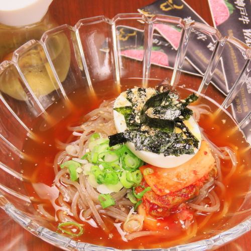 냉면(하계 한정) Korean style chilled noodles/온면(동계 한정)