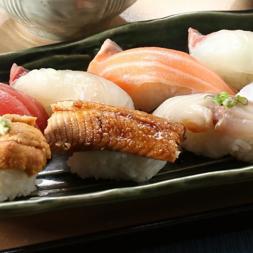 8 kinds of nigiri sushi