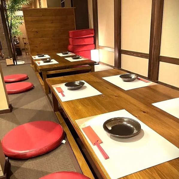 We are proud of our sunken kotatsu (Japanese-style seating) where you can stretch out your legs and relax. It's also great for families with children! We can accommodate a variety of numbers of people, so please feel free to contact us for more information. Lunchtime private reservations are available for 20 people or more! It is a popular venue for nursery and kindergarten social gatherings, moms' meetings, and daytime drinking parties!