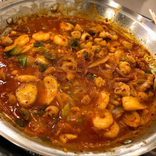 [Nakkopse] 釜山登陆！章鱼、虾、内脏的美味麻辣火锅！