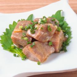 【點心890日圓】鮪魚佐堅果醬