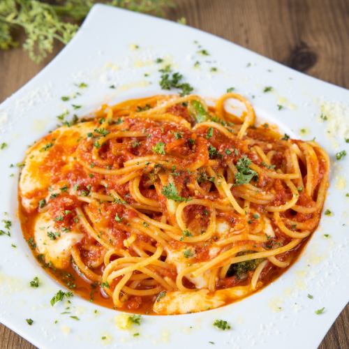 mozzarella tomato sauce pasta