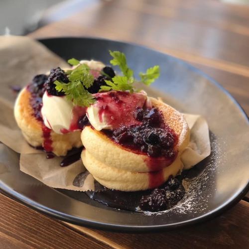 The fluffy pancakes are exquisite! There is a wide variety of them ◎