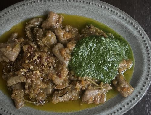 豚モツの煮込み
