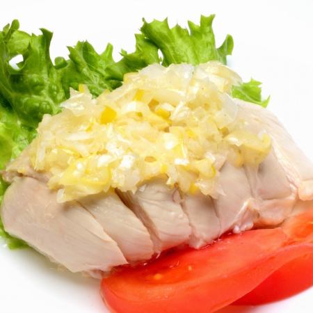Steamed chicken with onion oil flavor