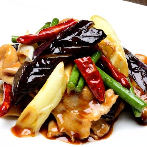 Sichuan-style stir-fried eggplant