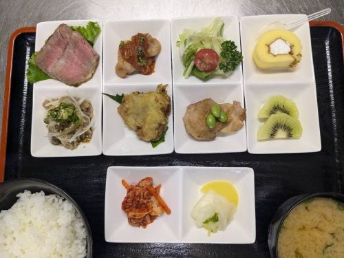 점심 시간도 영업 중 ◎