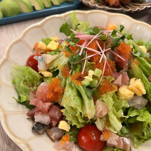 fish and (toto) salad