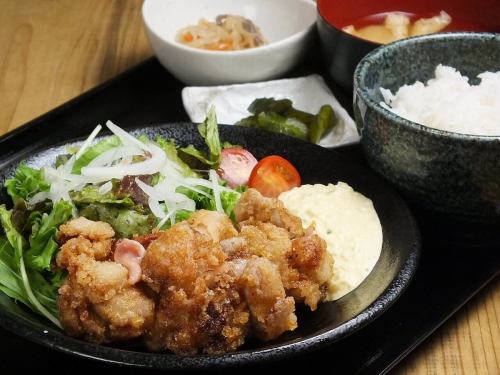 もも肉の竜田揚げ定食