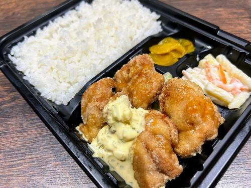 Deep-fried chicken thigh lunch box