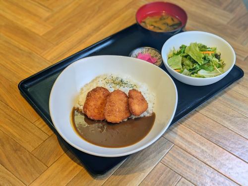 Chicken cutlet curry set meal