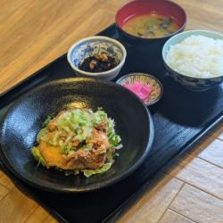 Chicken thigh fried chicken set meal