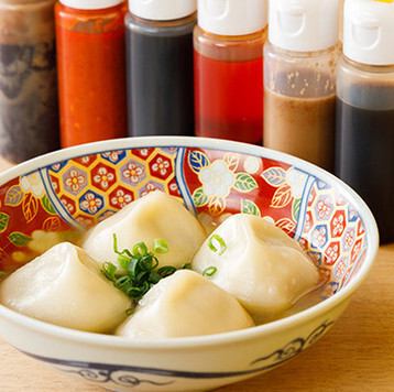 【もちもち食感】肉汁あふれる特製水餃子◆選べる7種の自家製タレ
