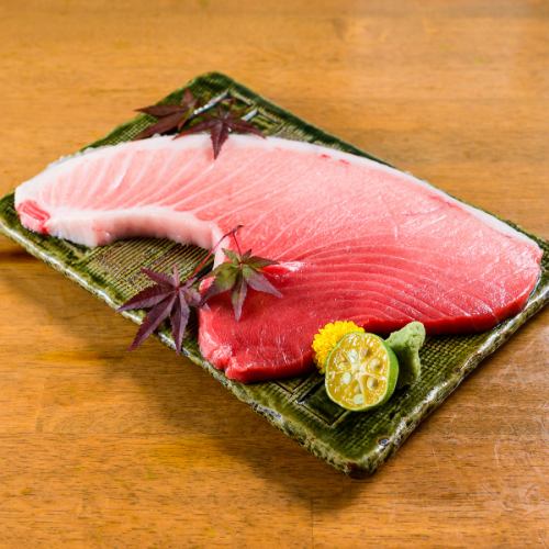 生本マグロ断面刺し