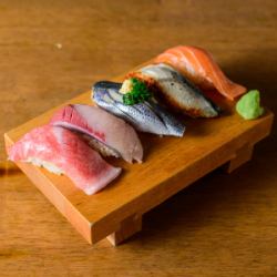 市場の兄ちゃん寿司 盛り合わせ 5貫