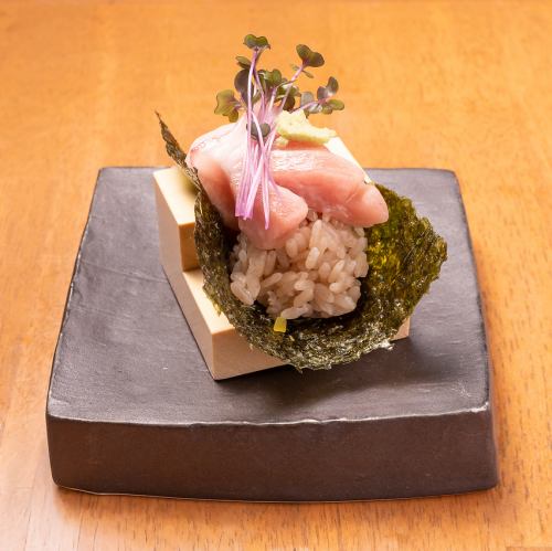 幸せ時間 炙り中とろ 1貫