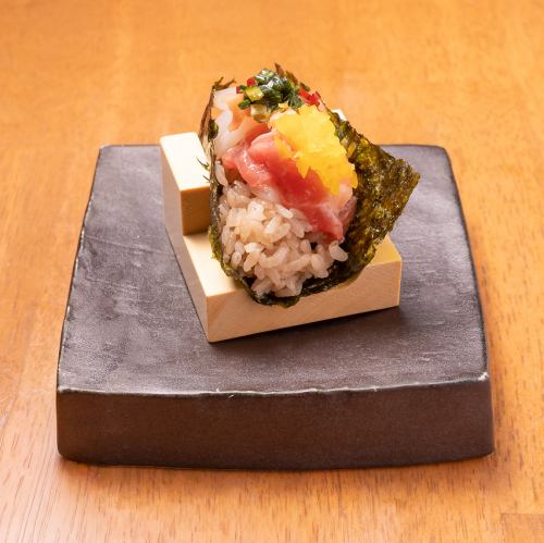 爆弾とろたく～ニラ醤油～ 1巻