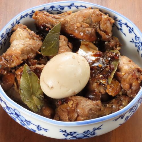 各種尺寸的菲律賓家常菜[Adobo]