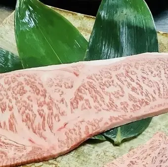特撰霜降り牛ロース