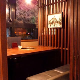 [Two rooms with two seats are available at the counter] We have a couple seats that are ideal for dates! There is a partition next to it, so you don't have to worry if you line up at the counter.Of course, please use it when you want to talk slowly with a friend who is not careful.