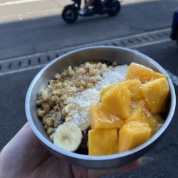 太陽のマンゴーアサイー