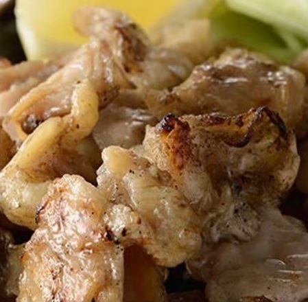 『鶏ハラミの鉄板焼き』オススメ★